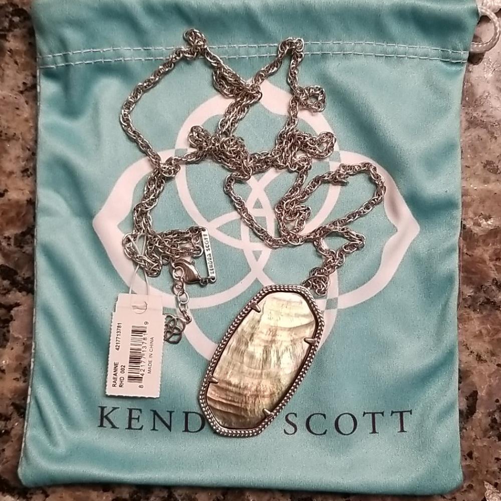 Kendra Scott Rae/Raeanne Necklace